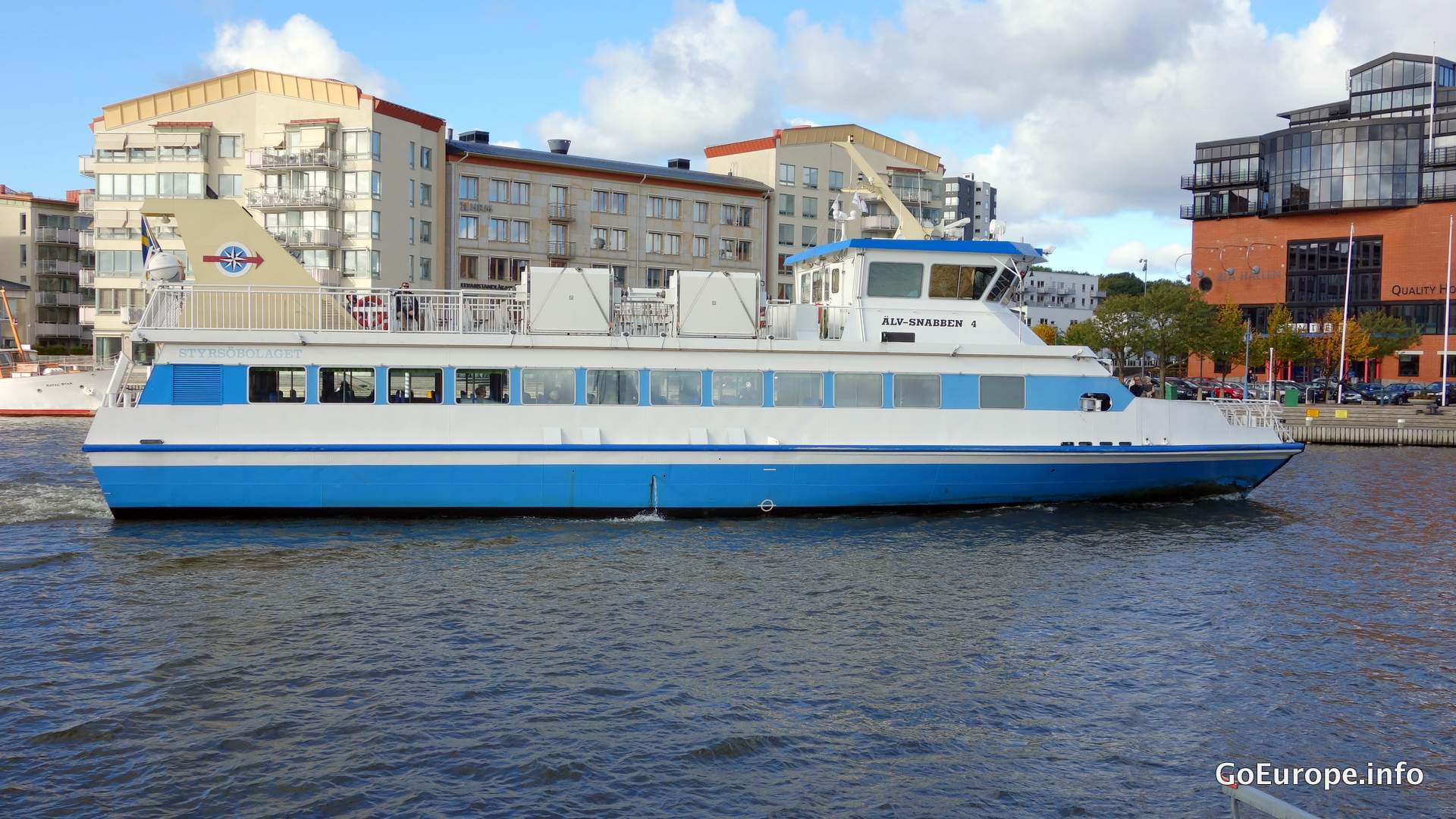 Älvsnabben ferry which takes you over the river.